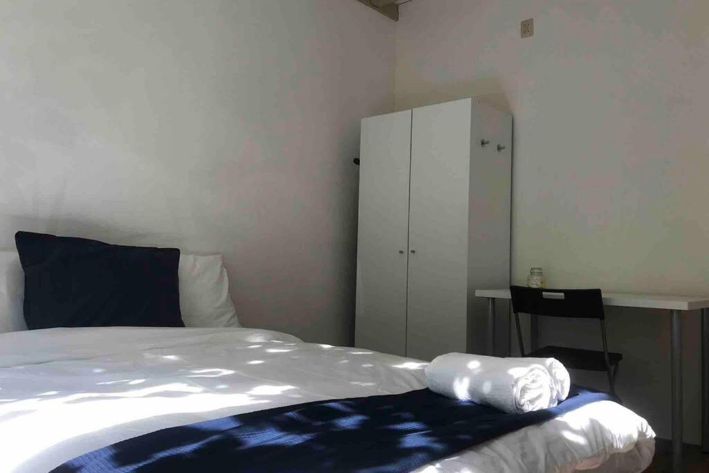 New Cozy Room With Private Bathroom Delft City P-Room 1 Luaran gambar